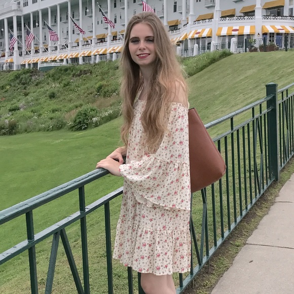 On/off the shoulder ditzy floral swing dress - Picture 2 of 2